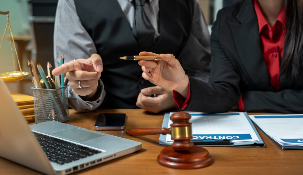 ¿Por qué se cobran las consultas jurídicas? Lo que realmente incluye una cita con un abogado