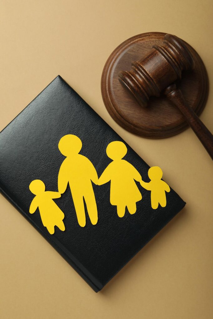 Separación con hijos en Tavernes Blanques y asesoramiento sobre custodia, vivienda y pensión de alimentos
